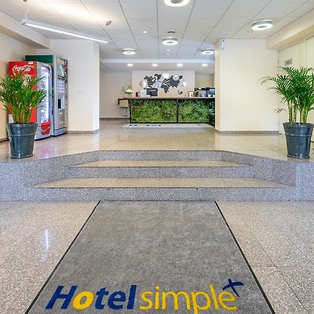 Hotel Simple Plus Вилнюс Екстериор снимка