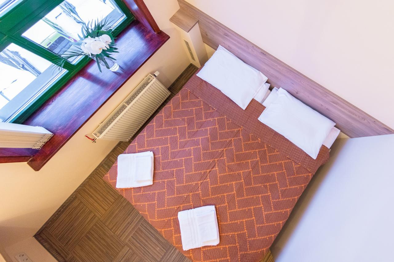 Hotel Simple Plus Вилнюс Екстериор снимка