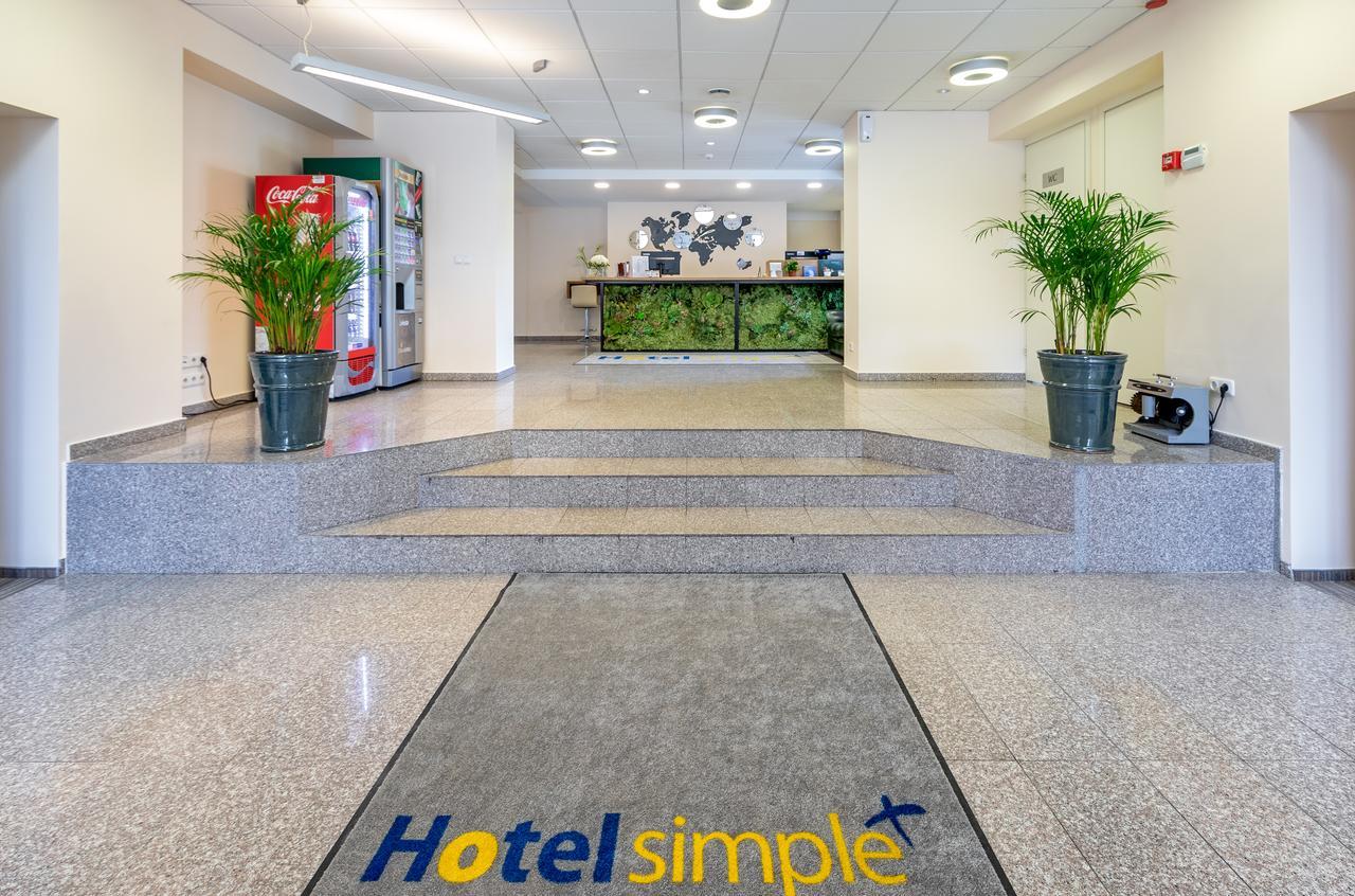Hotel Simple Plus Вилнюс Екстериор снимка